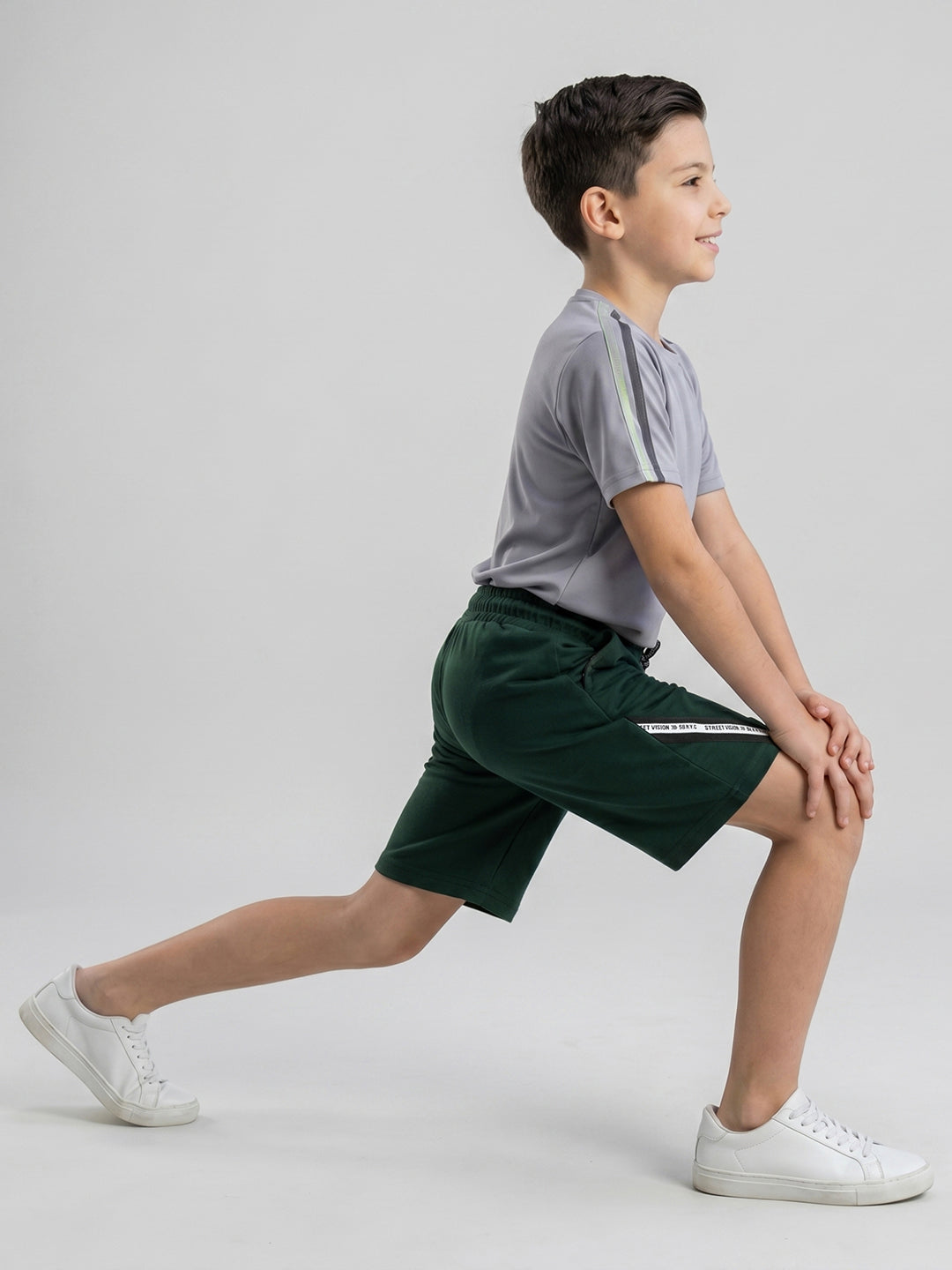 Boys Green Solid Regular Fit Shorts
