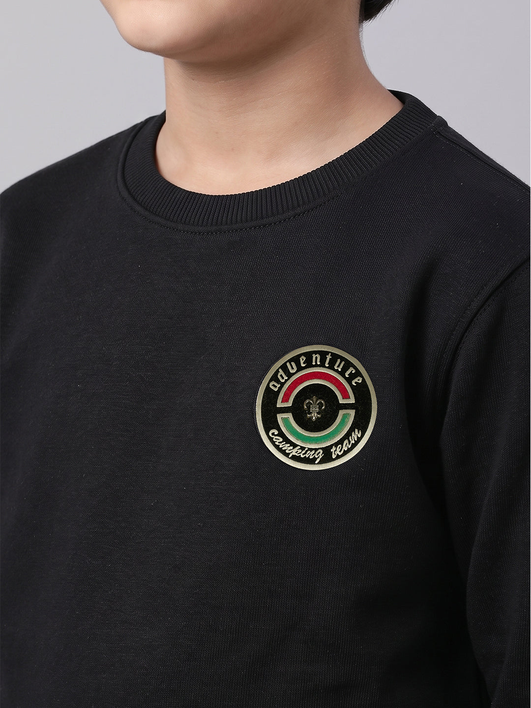 Boys Black Solid Round Neck Full Sleeve Sweatshirt