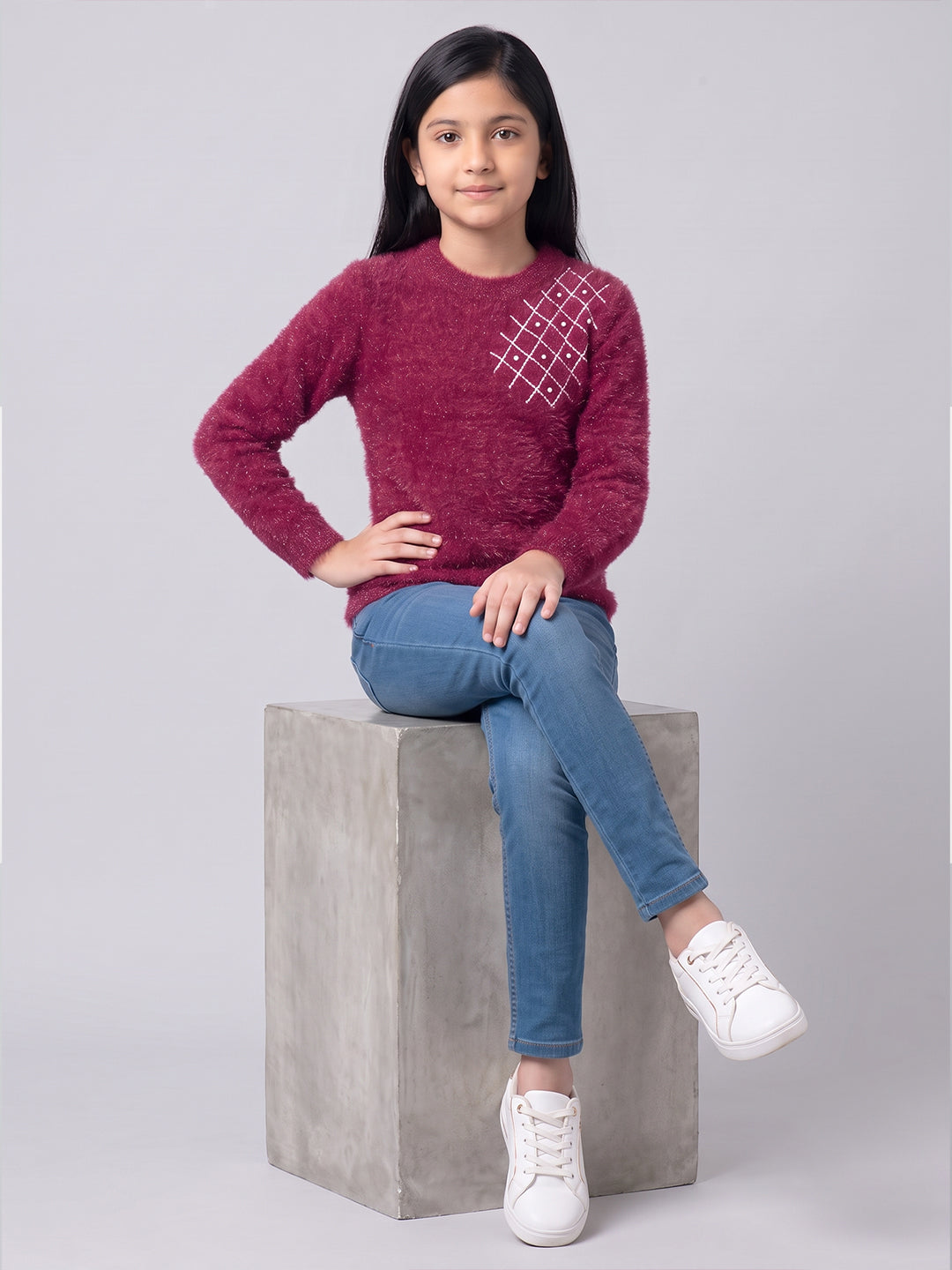 Girls Magenta Embroidered Round Neck Full Sleeve Sweatshirt