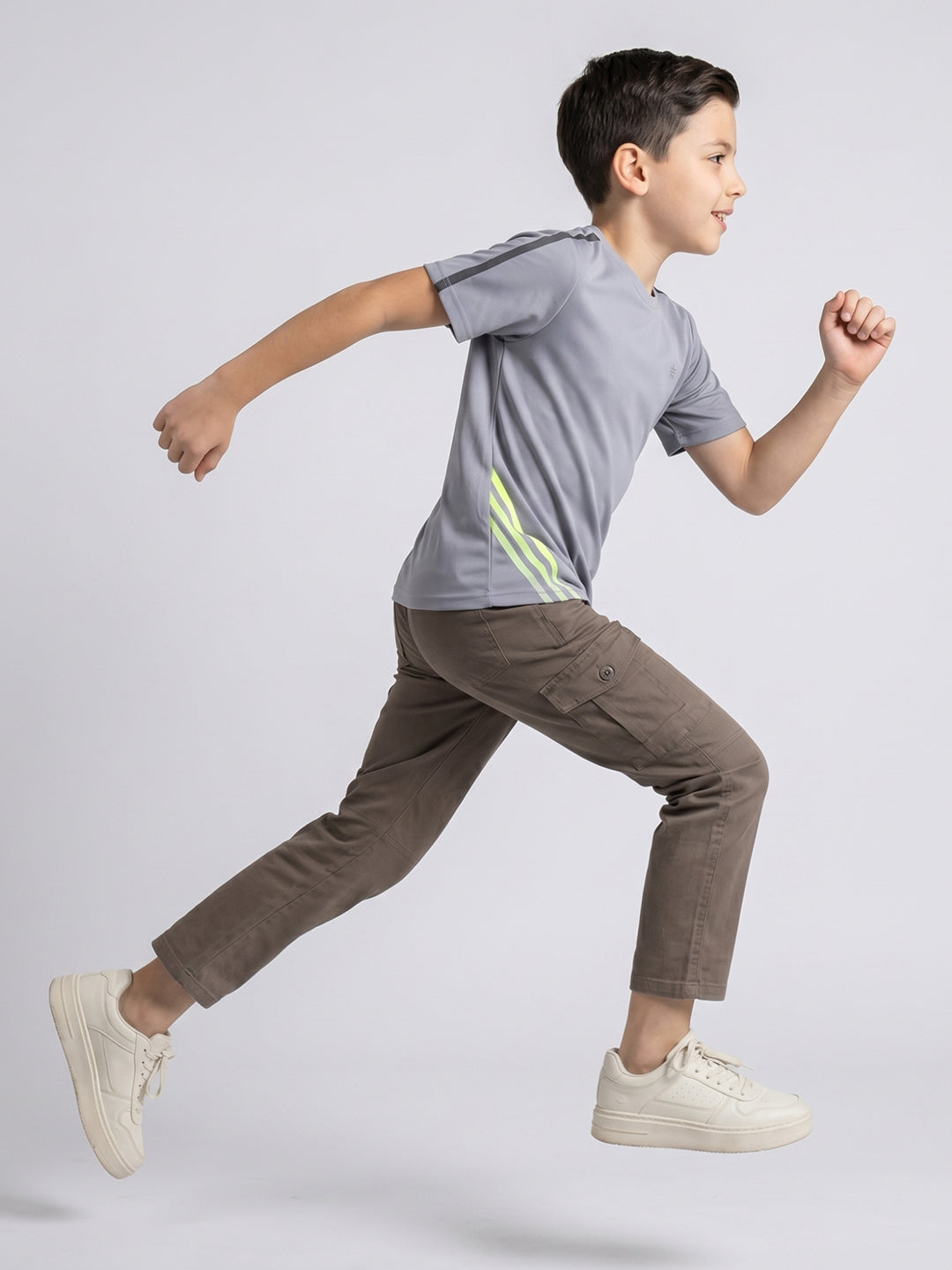Boys Brown Solid Straight Fit Jogger
