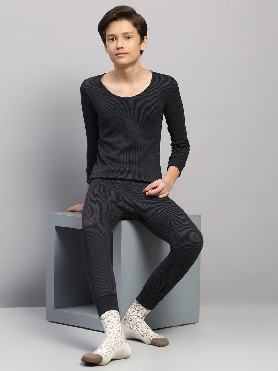 Kids Black Solid Regular Fit Thermal Lower