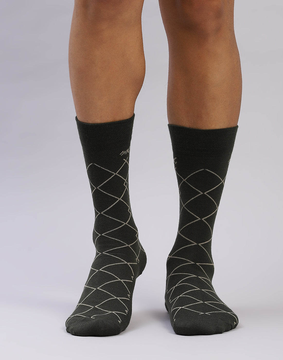 Men Cotton Blend Solid Calf Length Socks (1 Pair)