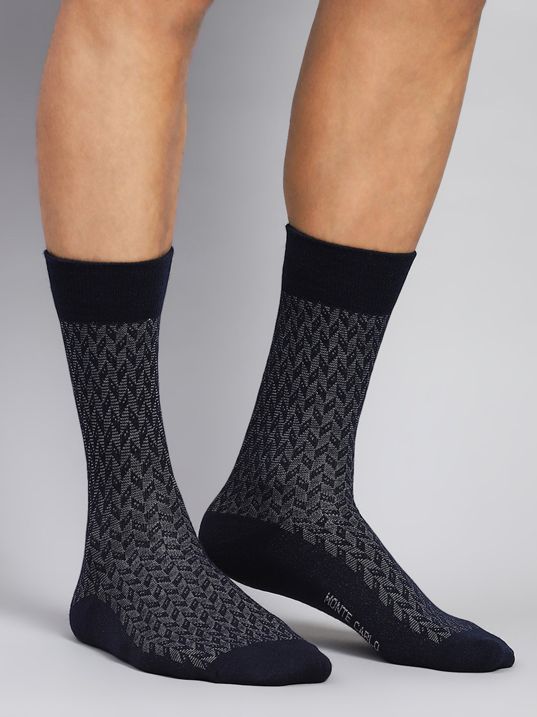 Men Cotton Blend Solid Calf Length Socks (1 Pair)