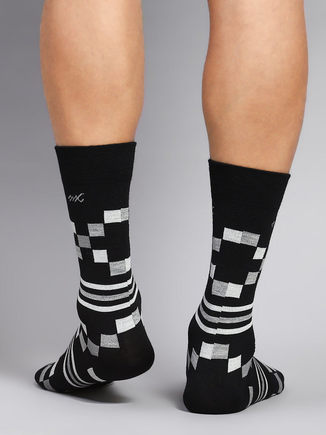 Men Cotton Blend Solid Calf Length Socks (1 Pair)