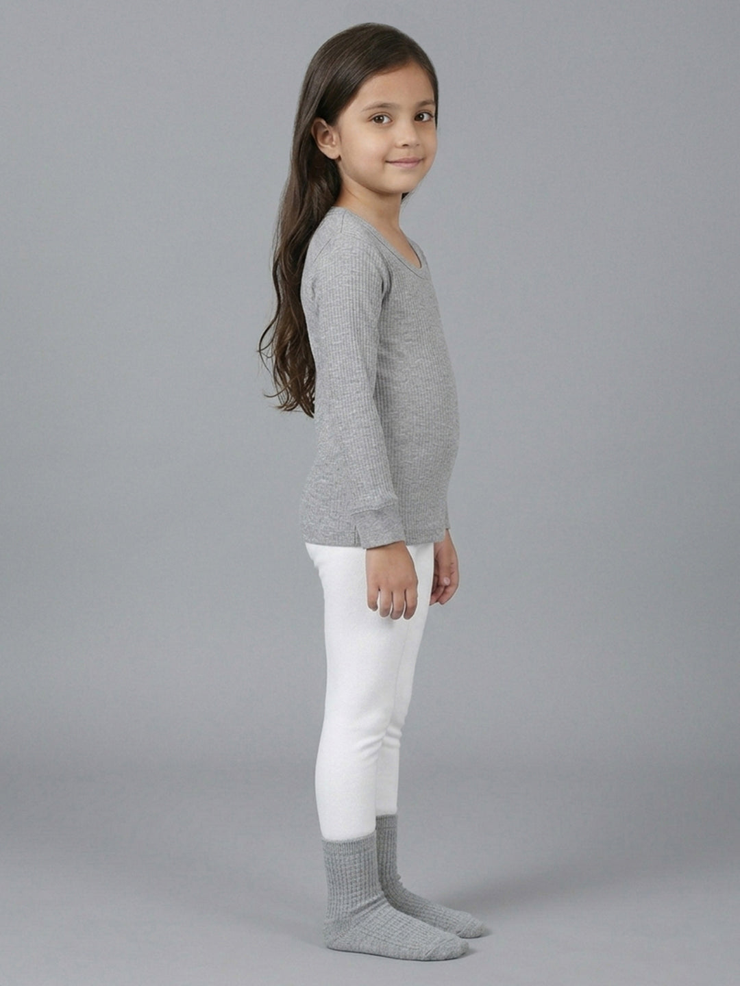Kids Grey Solid Round Neck Full Sleeve Thermal Vest