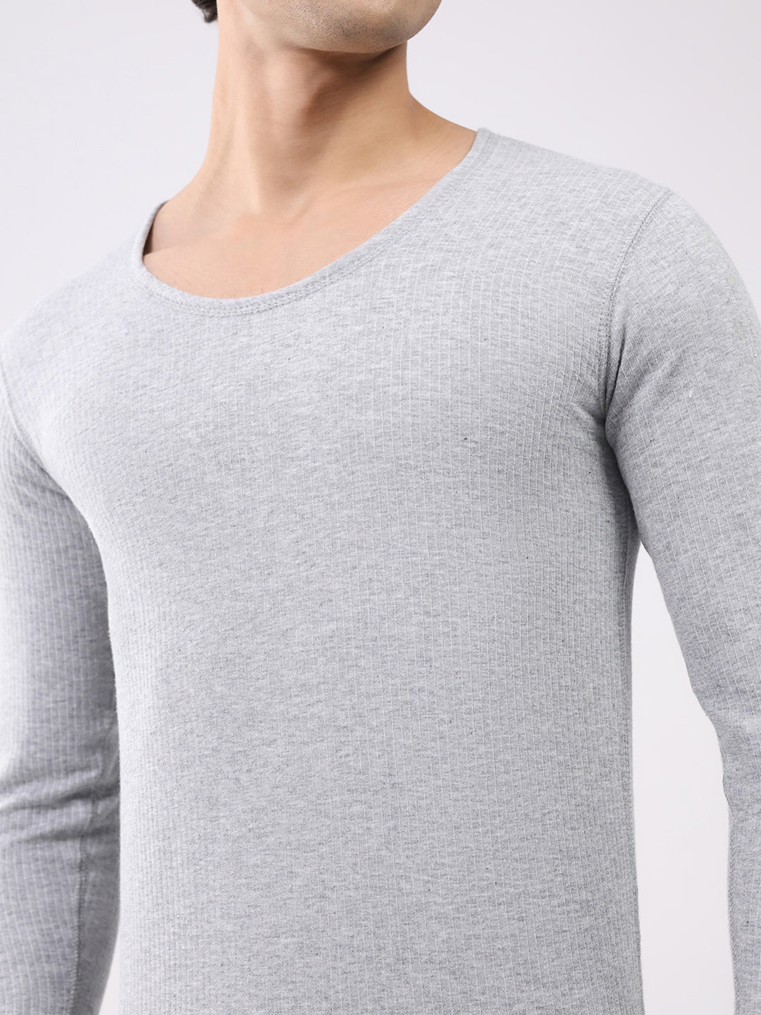 Men Grey Solid Round Neck Full Sleeve Thermal Vest