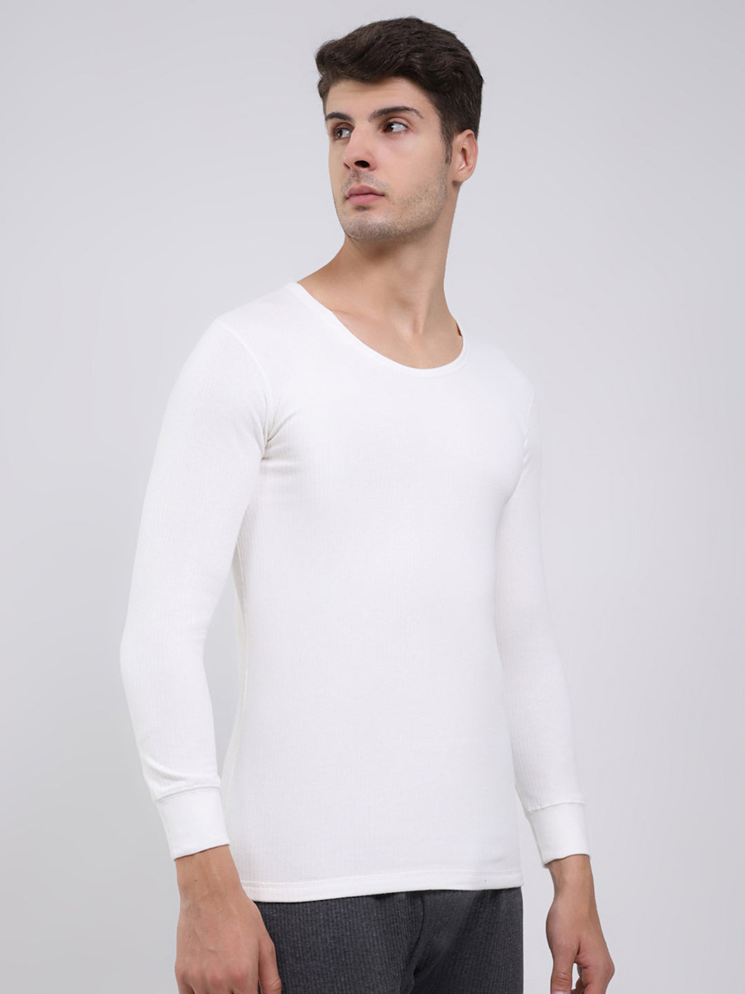 Men White Solid Round Neck Full Sleeve Thermal Vest