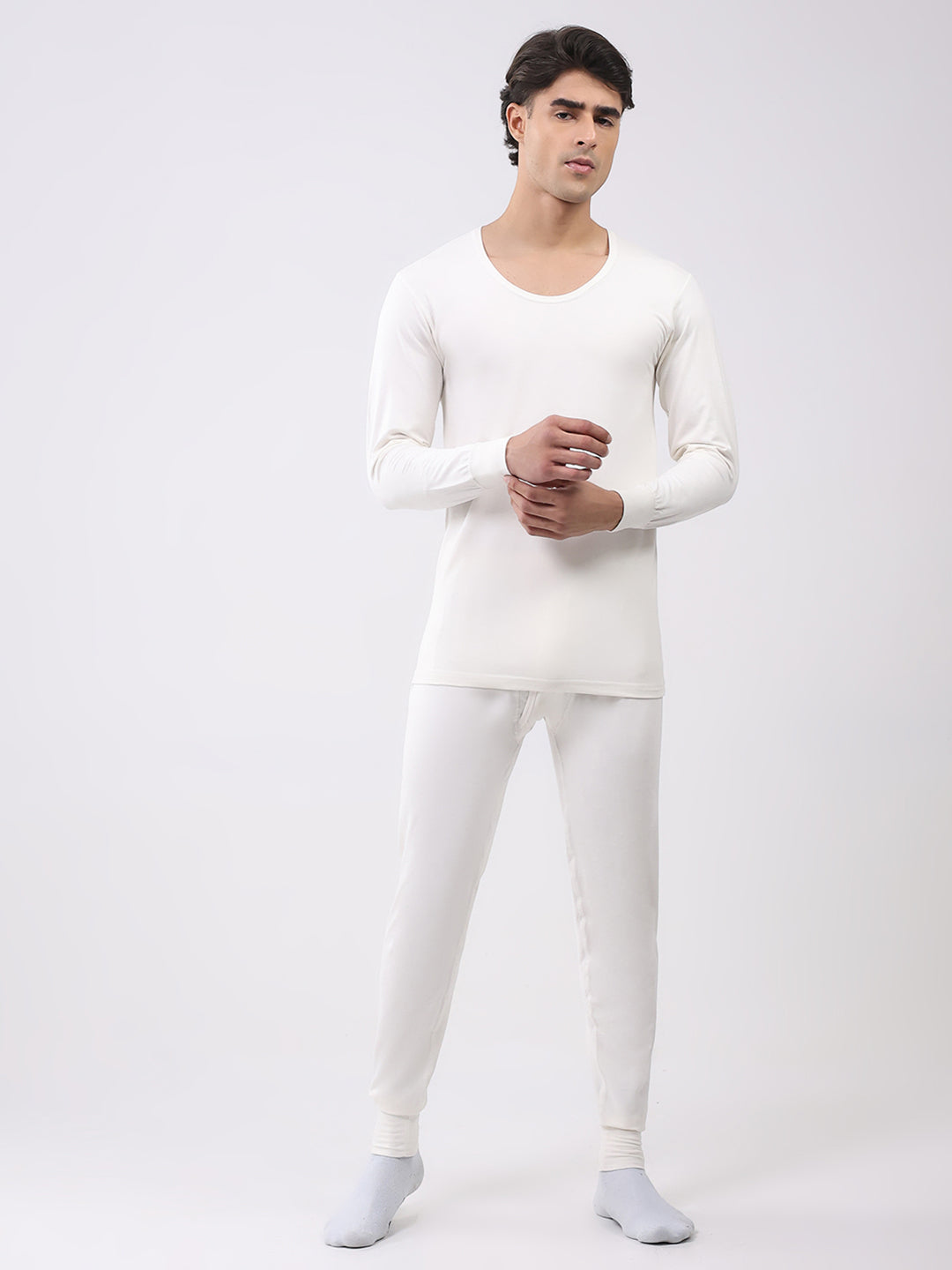 Men White Solid Round Neck Full Sleeve Thermal Vest