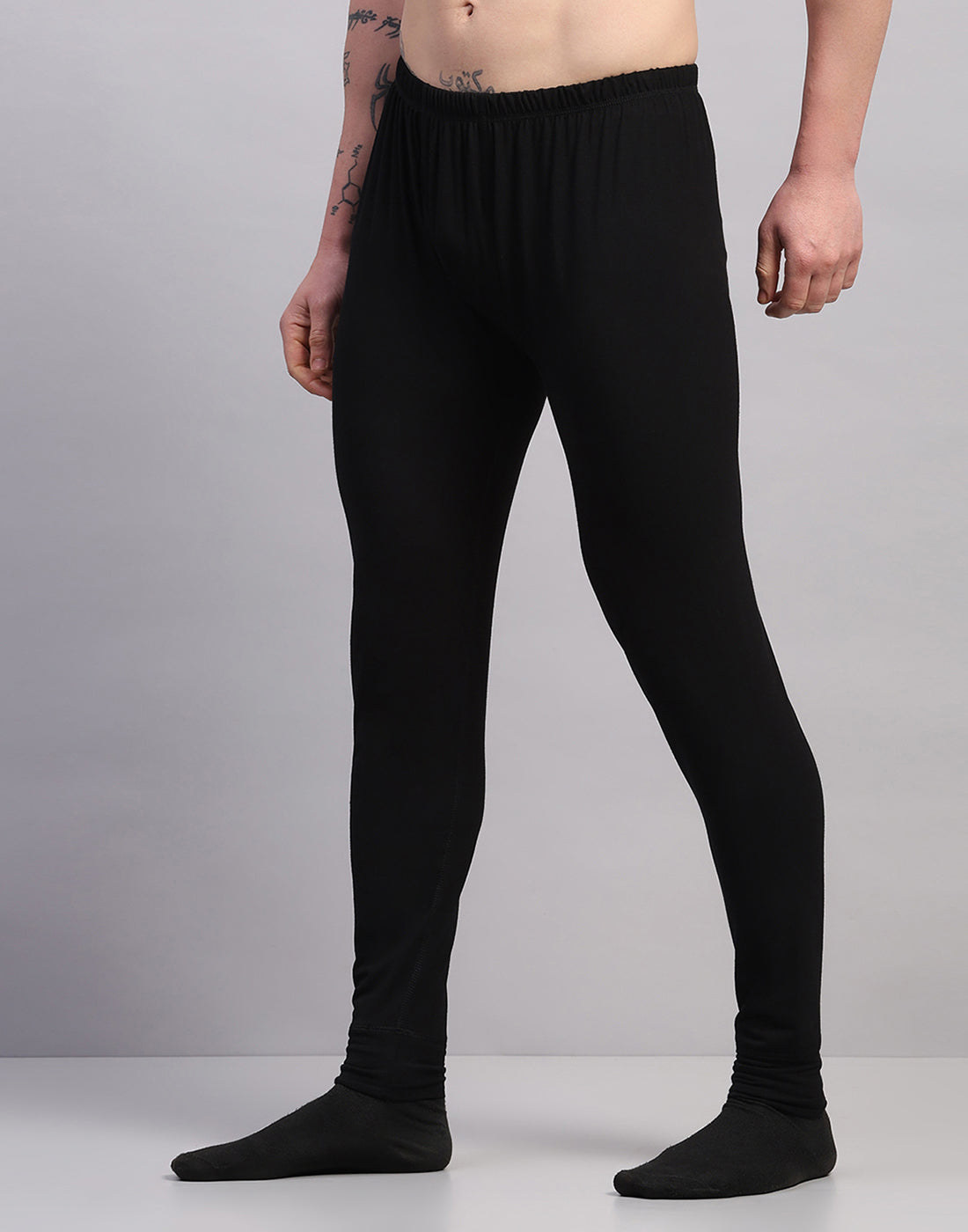 Men Black Solid Regular Fit Thermal Lower