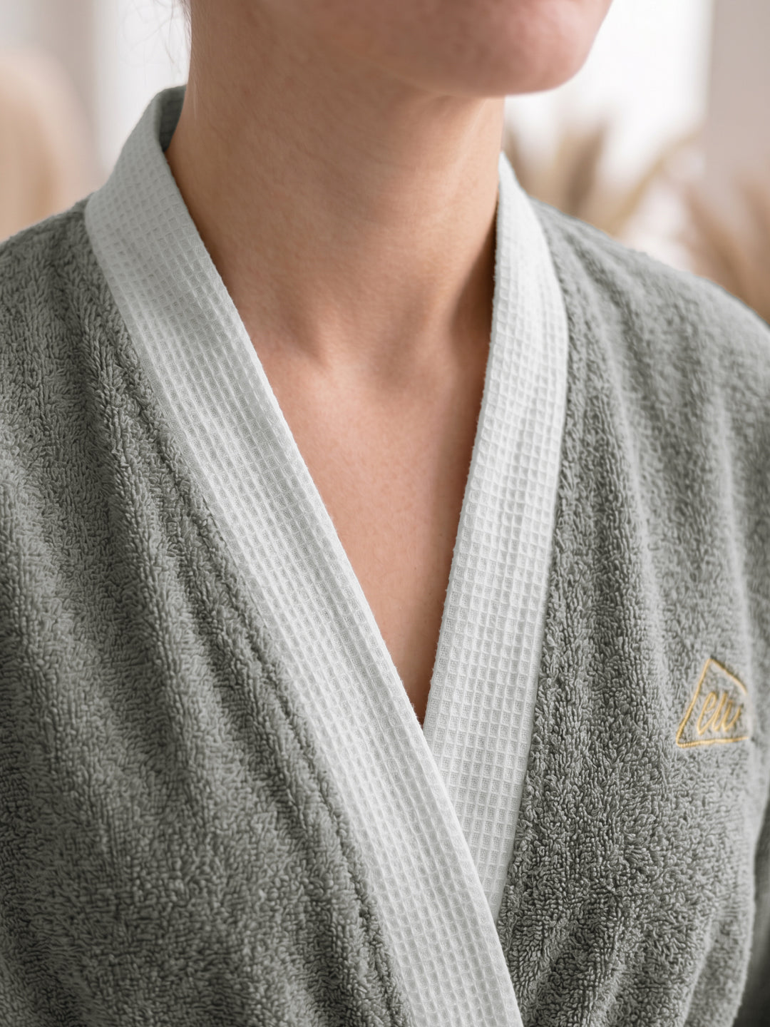 Monte Carlo Unisex Knee Length Solid Cotton Bath Robe 380 GSM with Belt and Pockets