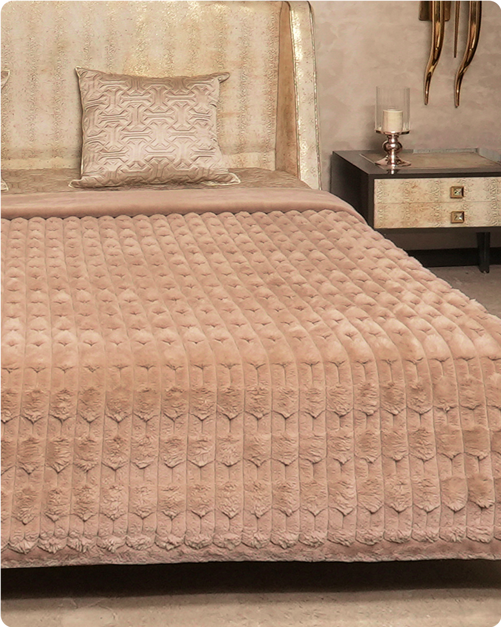 Monte carlo best sale royal gold blanket