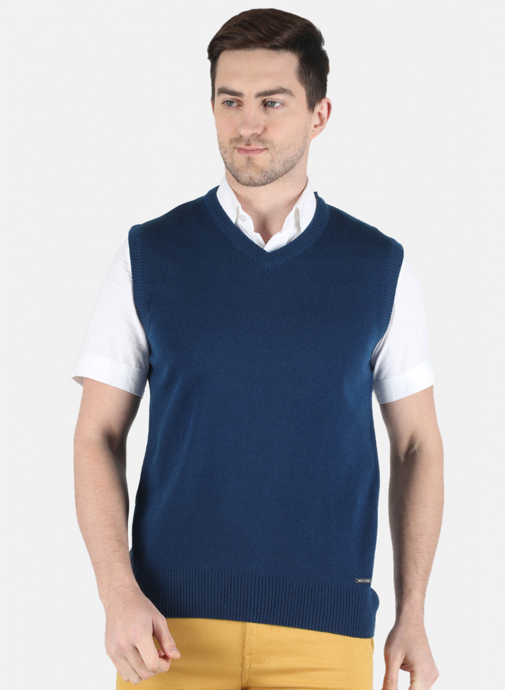 Men Blue Solid Sweater