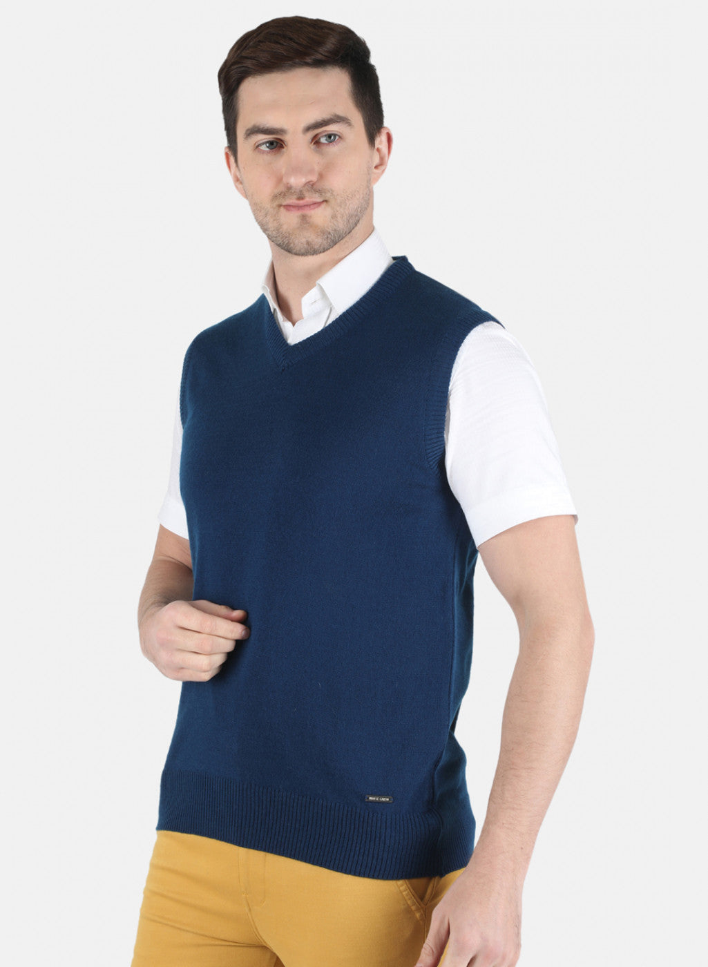 Men Blue Solid Sweater