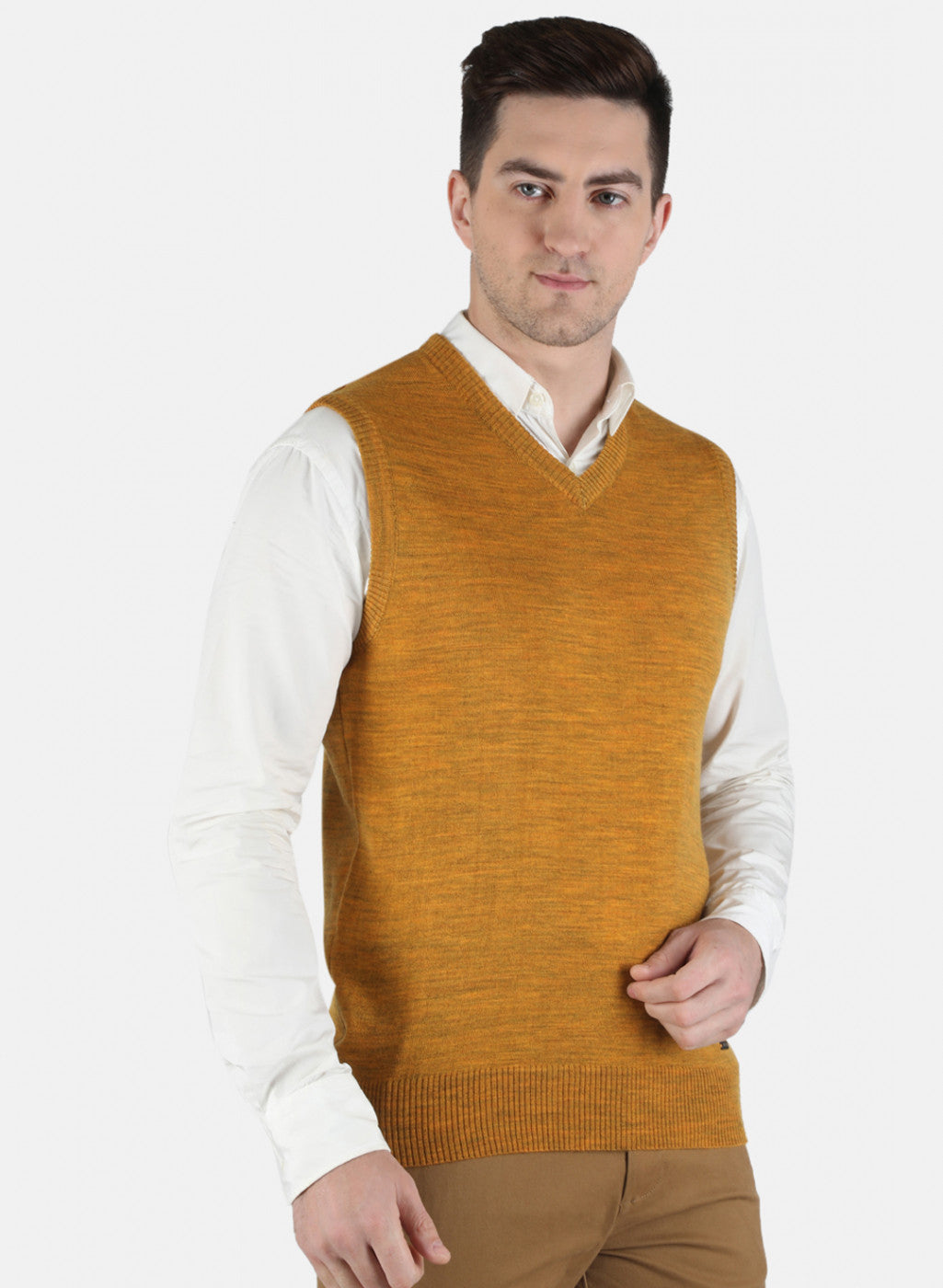Men Yellow Solid Sweater