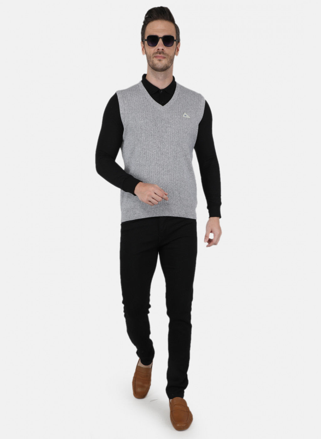 Men Grey Solid Sweater