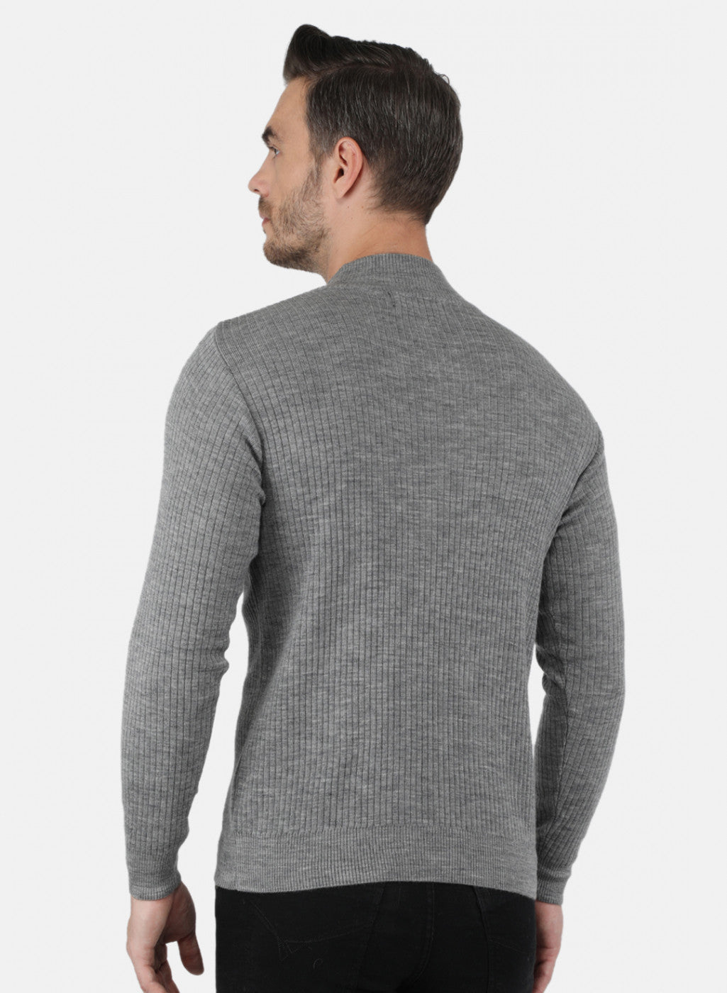 Men Grey Solid Pullover