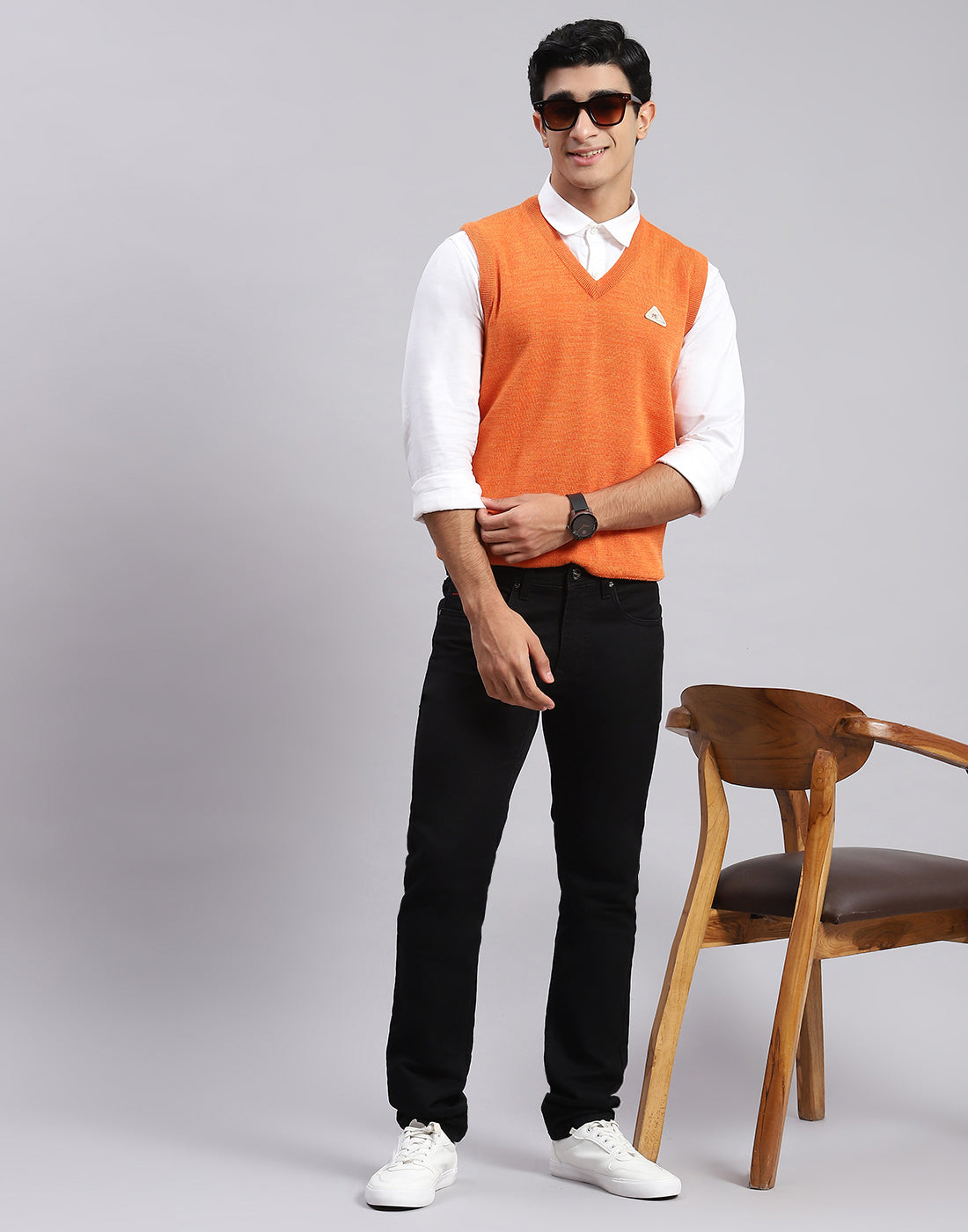 Men Orange Solid V Neck Sleeveless Sweaters/Pullovers