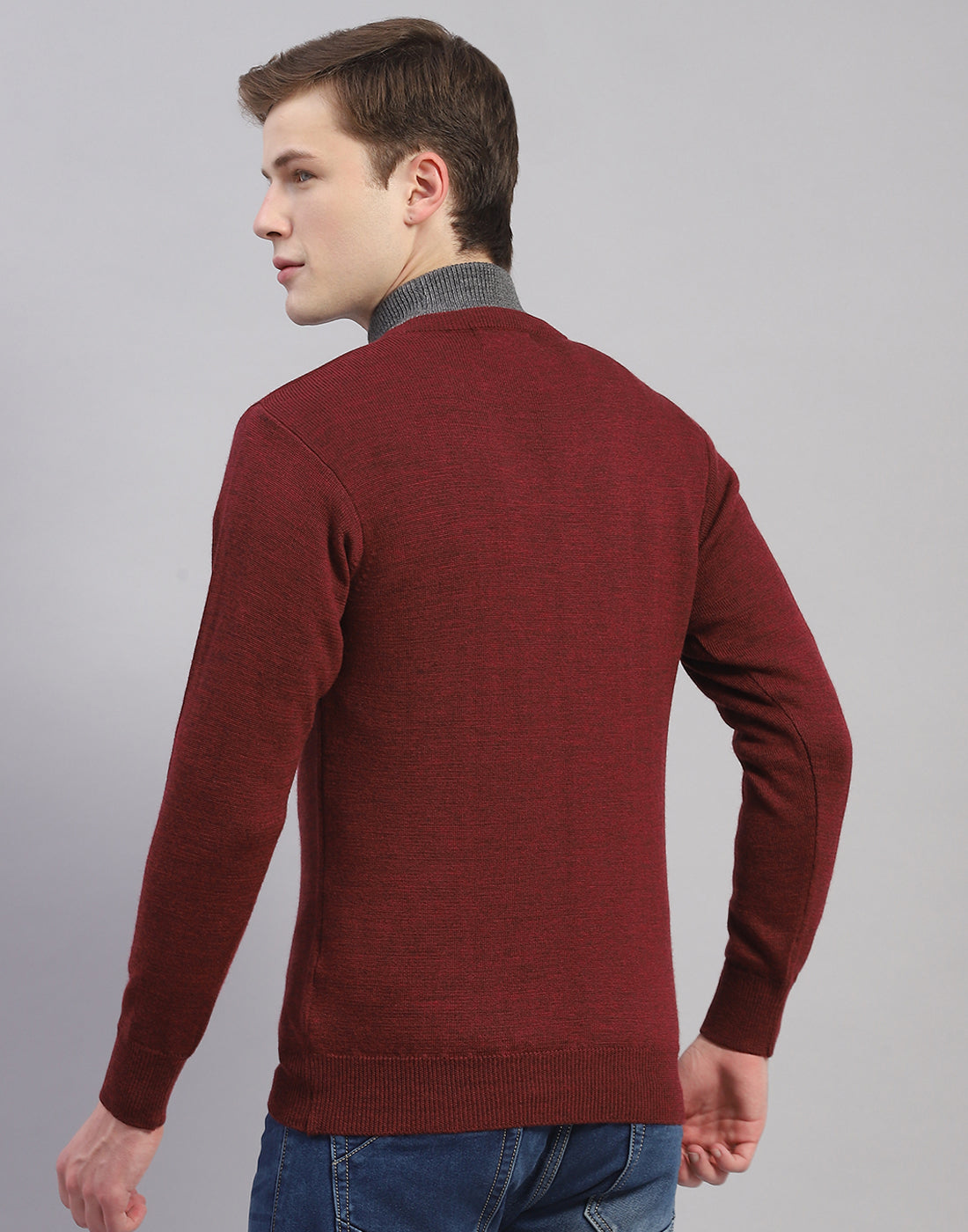 Men Maroon Solid V Neck Full Sleeve Pullover