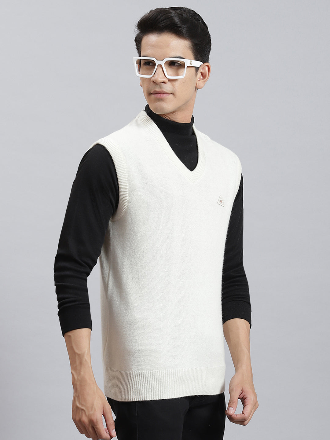 Buy Men Off White Solid V Neck Sleeveless Sweaters/Pullovers