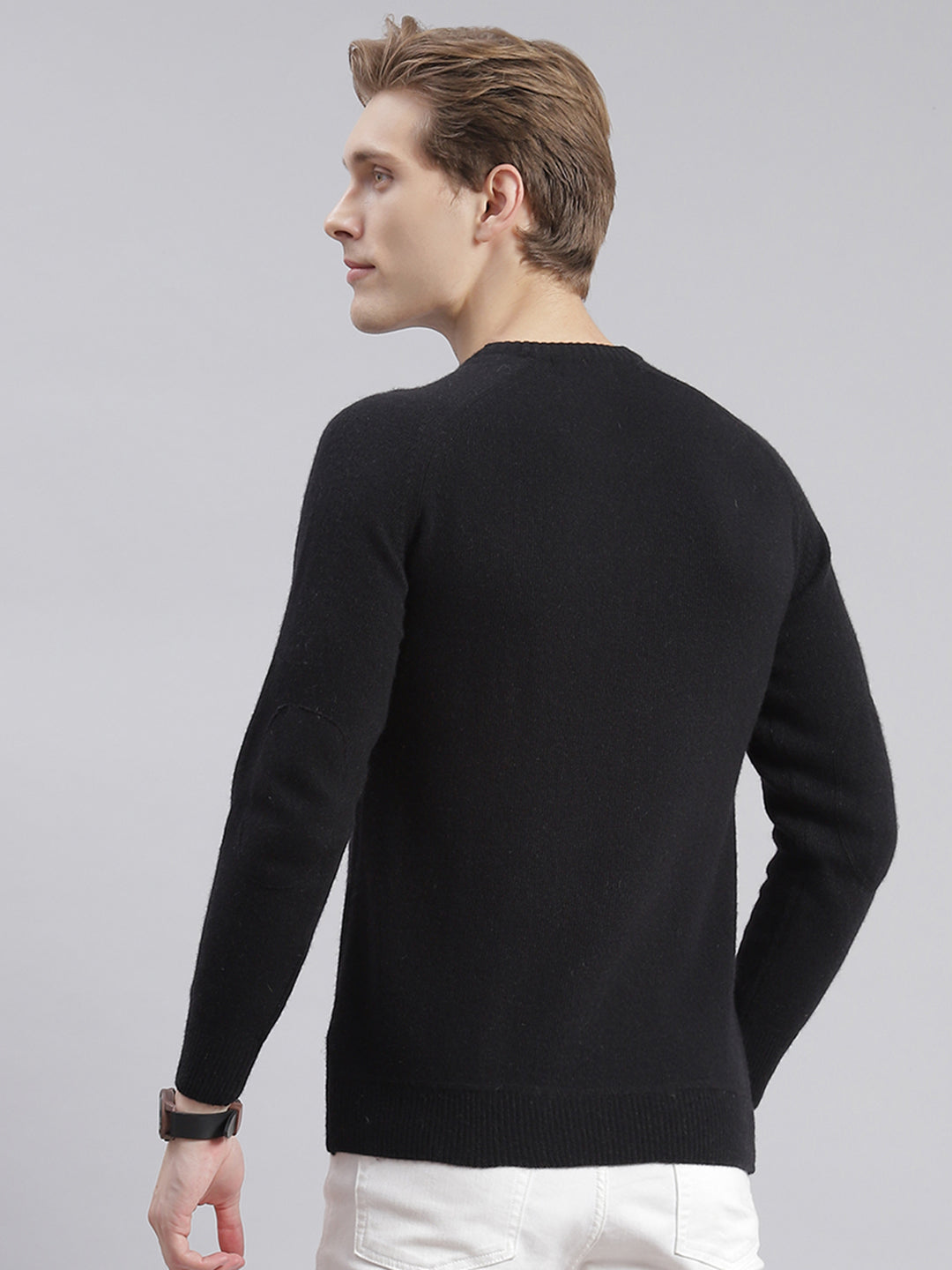 Men Black Solid Round Neck Full Sleeve Sweaters/Pullovers