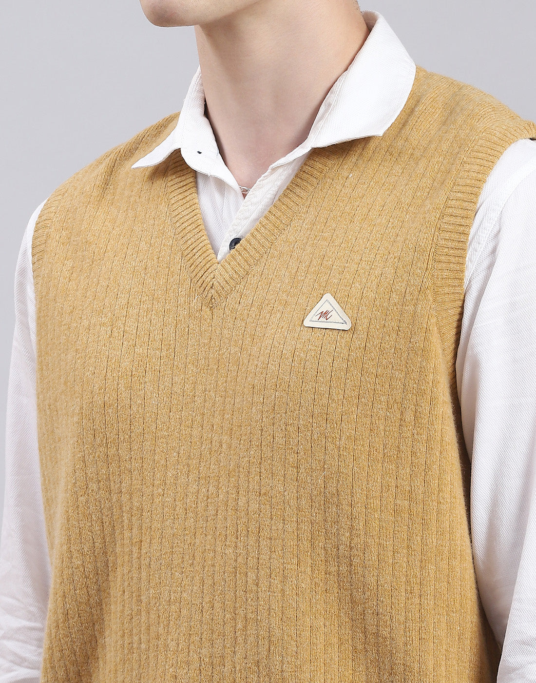 Men Brown Solid V Neck Sleeveless Sweater