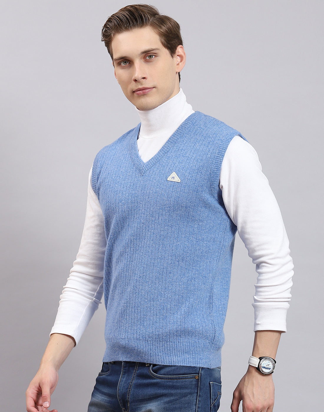 Men Blue Solid V Neck Sleeveless Sweater