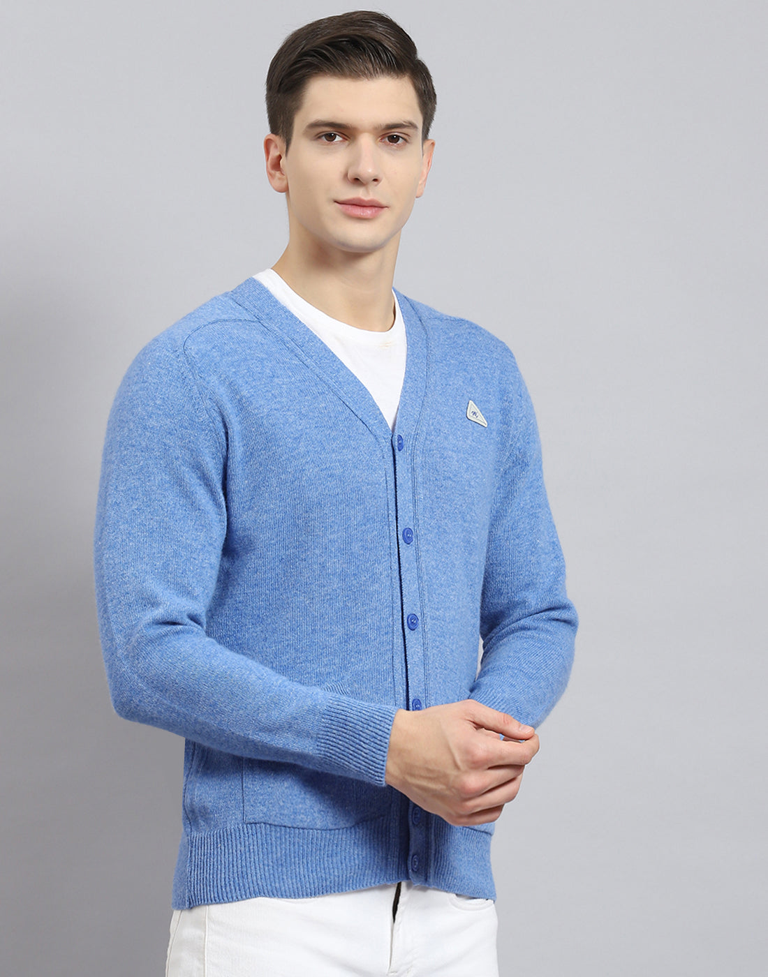 Men Blue Solid V Neck Full Sleeve Sweater
