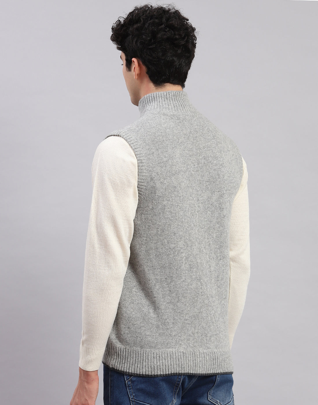 Men Grey Solid Stand Collar Sleeveless Sweaters/Pullovers