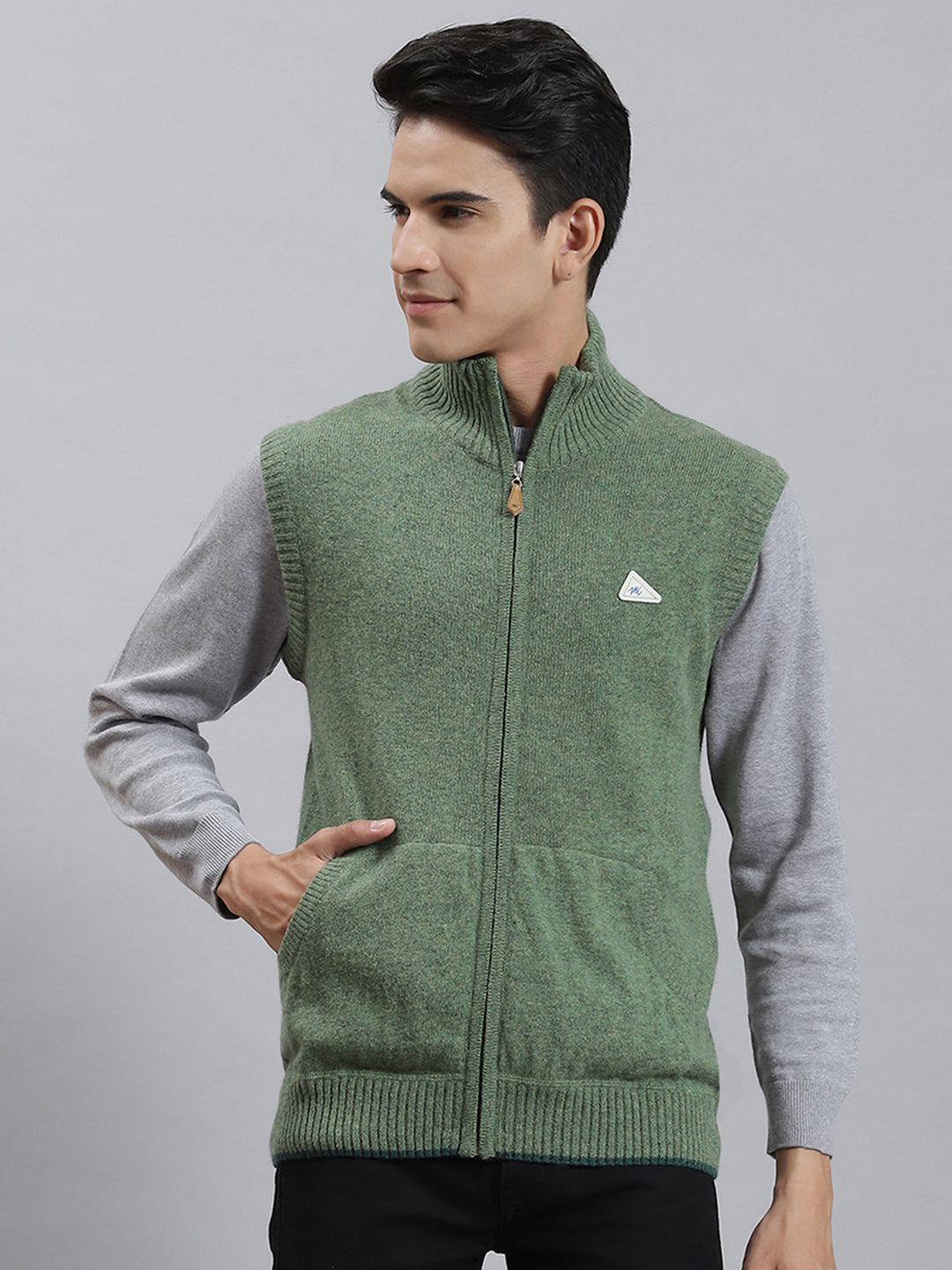 Men Green Solid Stand Collar Sleeveless Sweaters/Pullovers