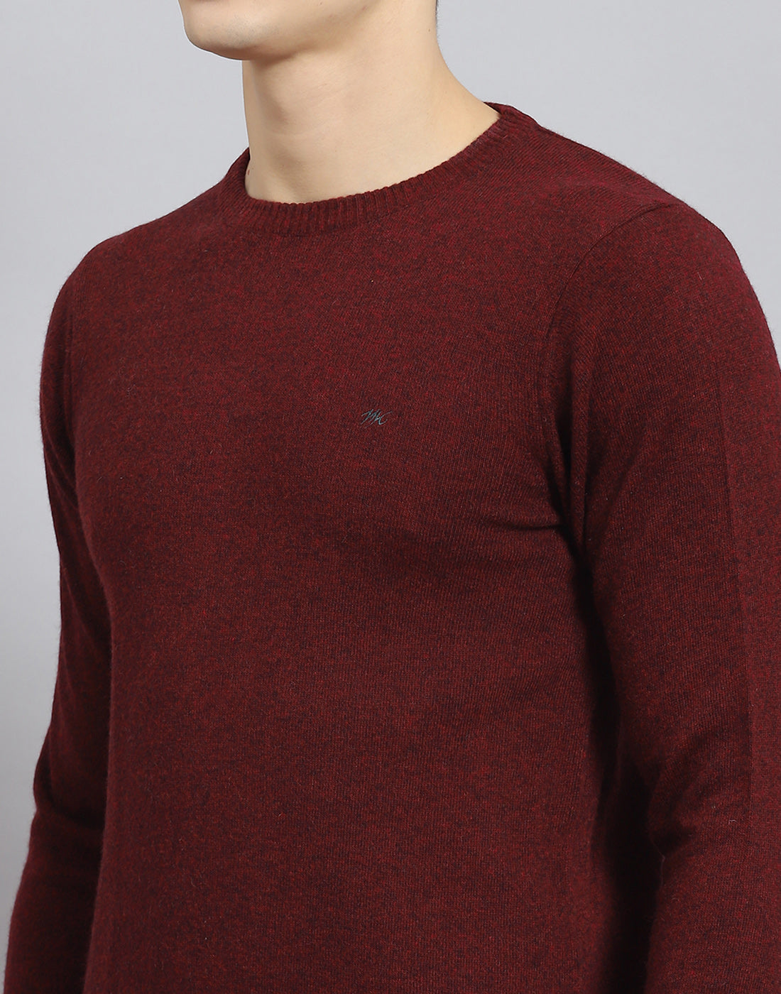 Men Maroon Solid Round Neck Full Sleeve Sweater
