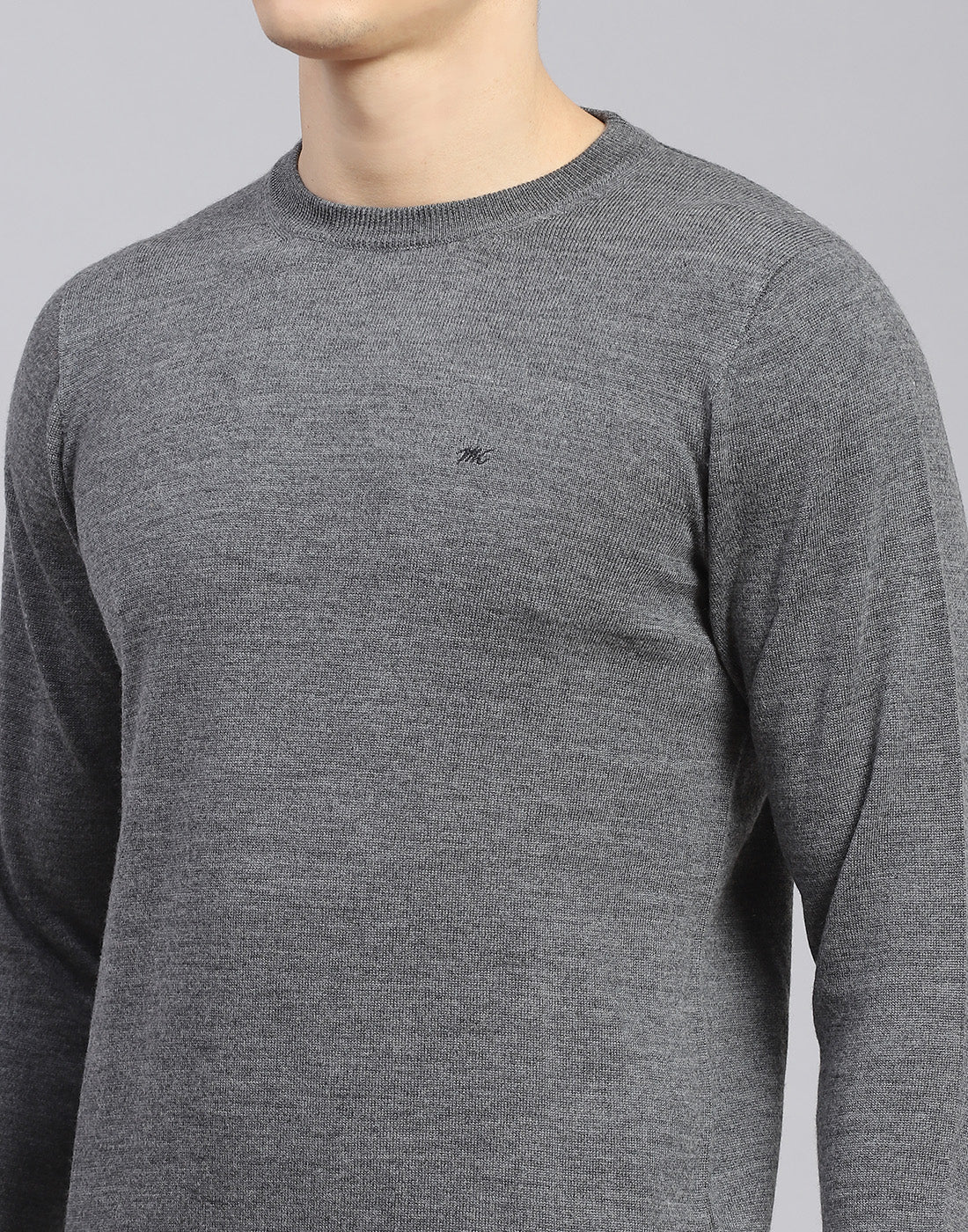 Men Grey Solid Round Neck Full Sleeve Sweater