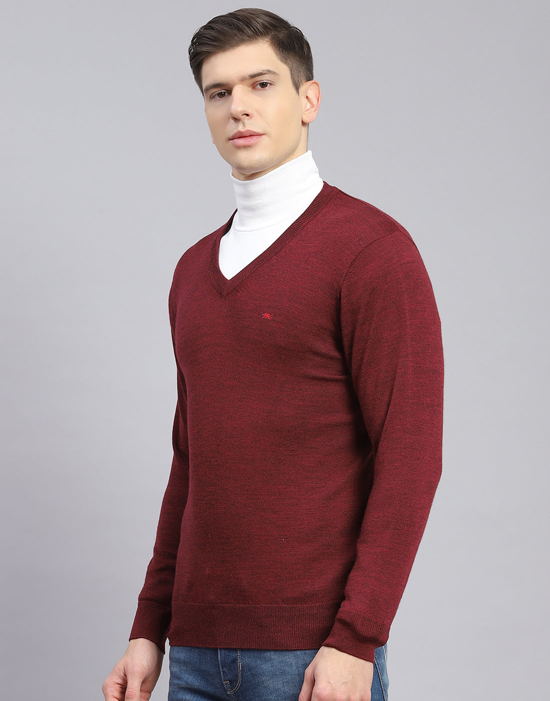Men Maroon Solid V Neck Full Sleeve Sweater