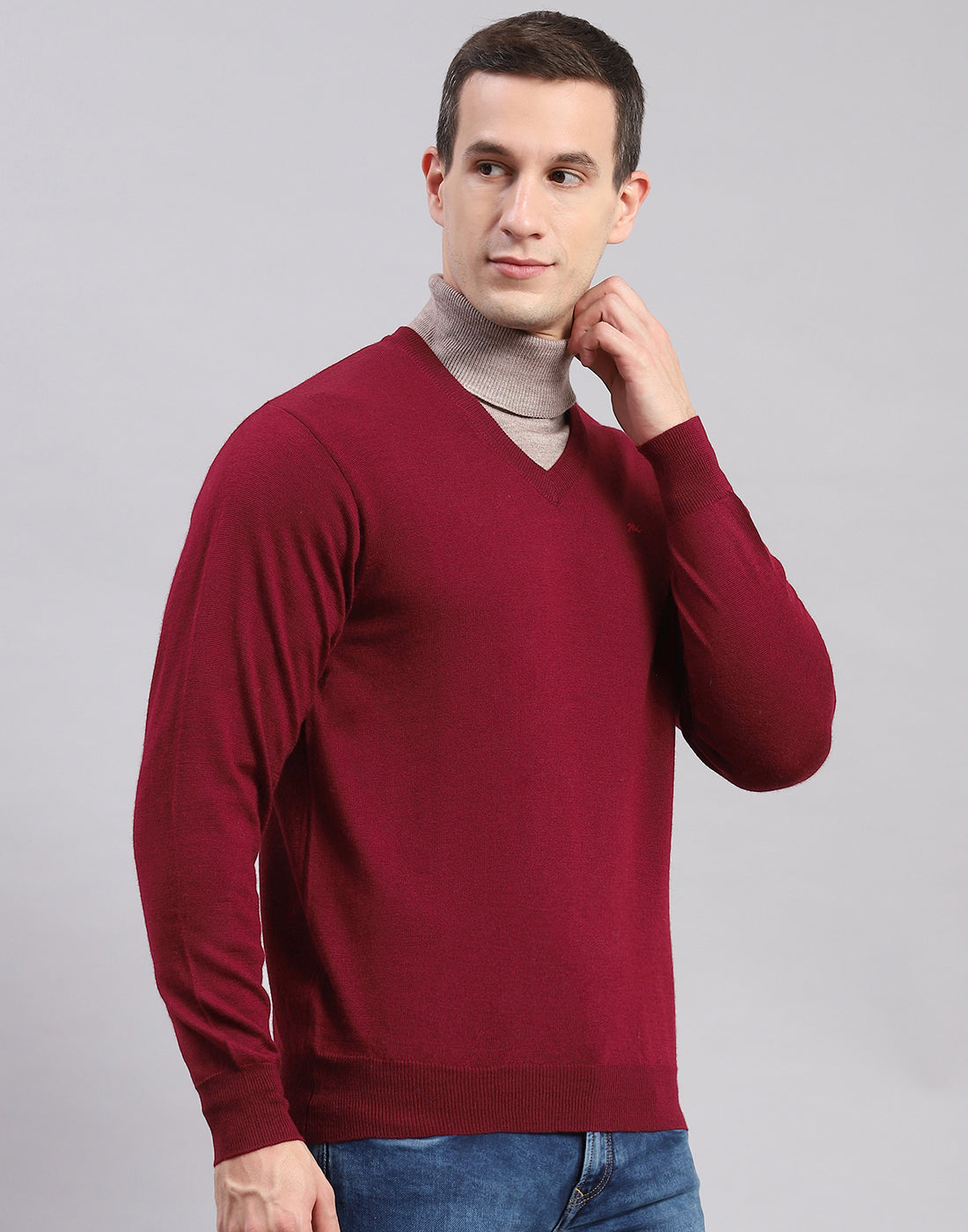 Men Maroon Solid V Neck Full Sleeve Sweaters/Pullovers