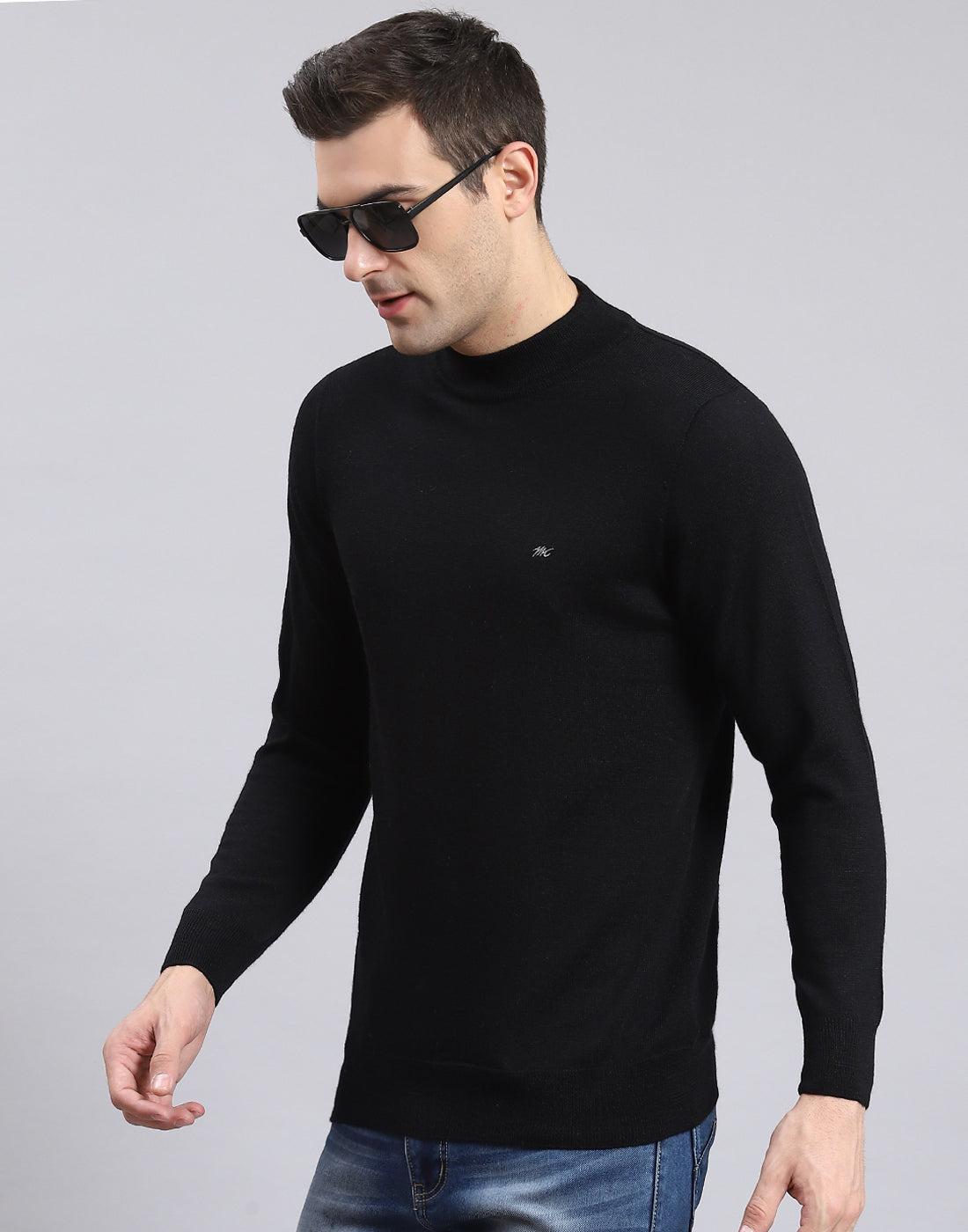 Men Black Solid T Neck Full Sleeve Sweater