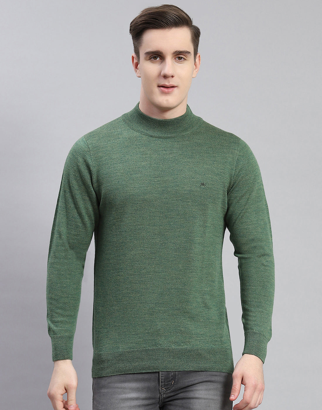 Men Green Solid T Neck Full Sleeve Pullover