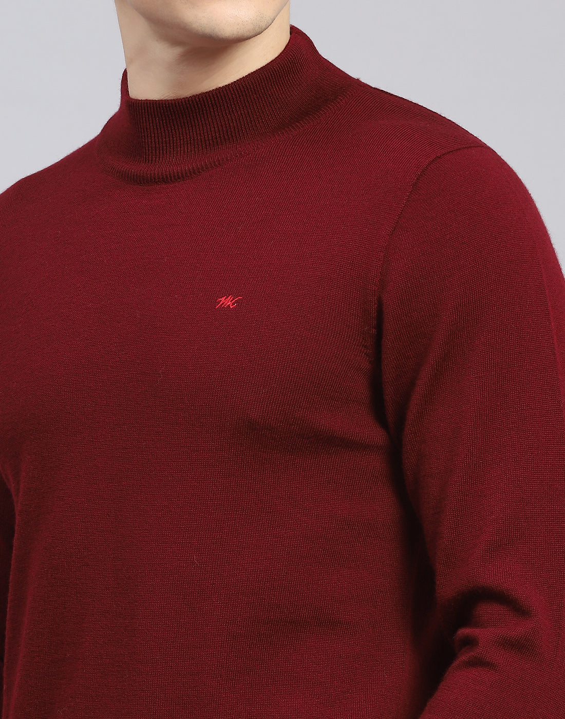 Men Maroon Solid T Neck Full Sleeve Sweater