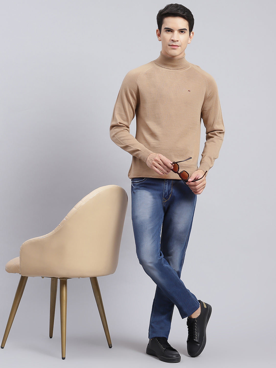 Men Brown Solid Pure wool Pullover