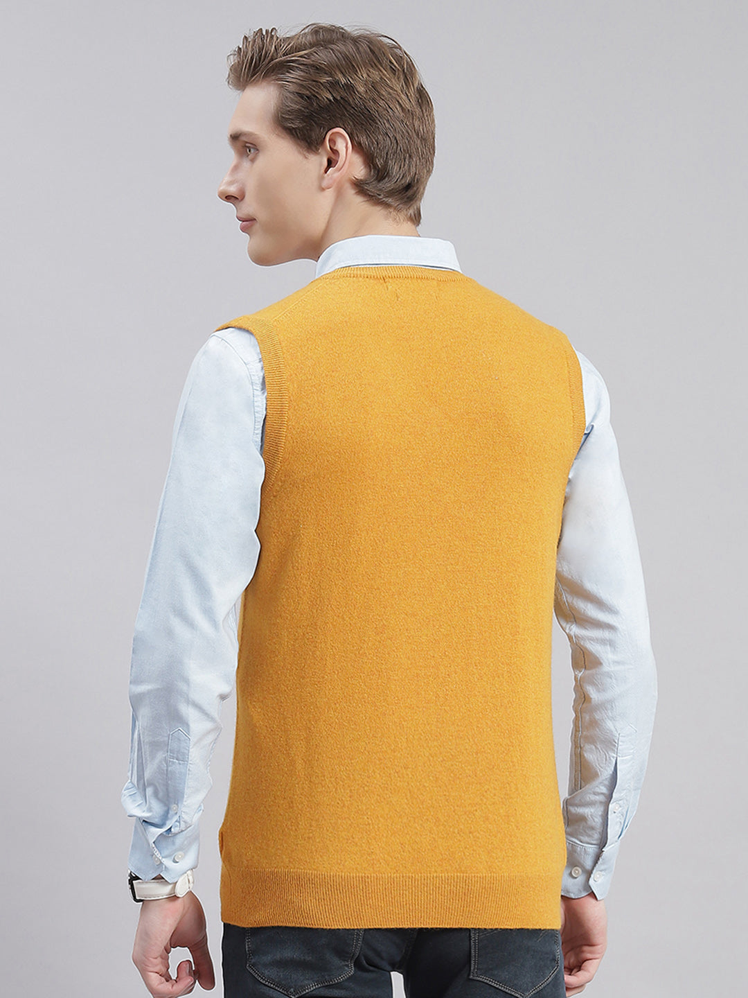 Men Mustard Solid V Neck Sleeveless Sweaters/Pullovers