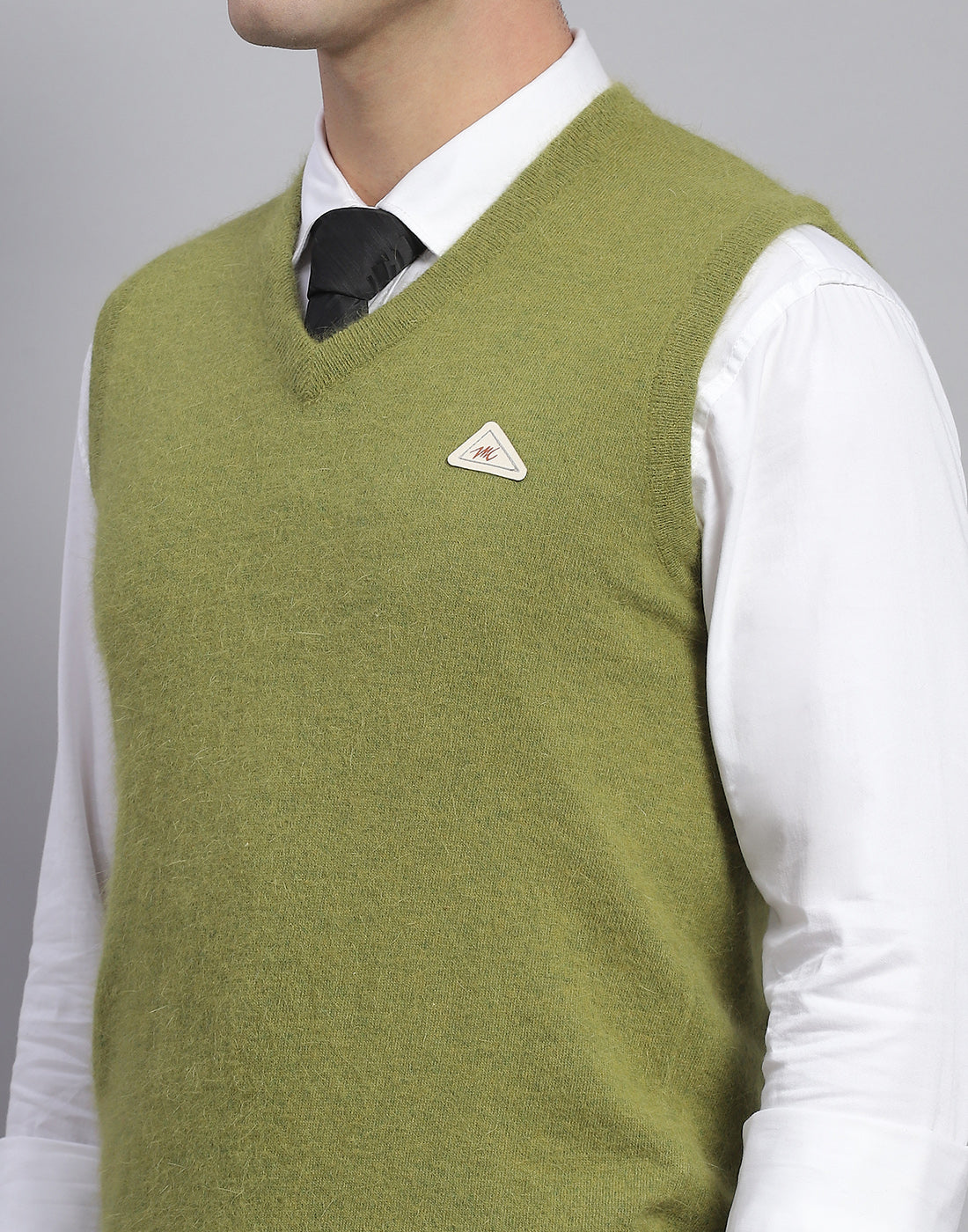 Men Green Solid V Neck Sleeveless Sweater