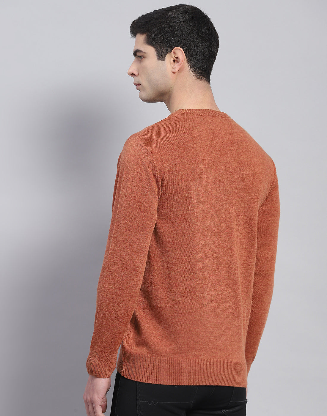 Men Red Solid V Neck Full Sleeve Pullover
