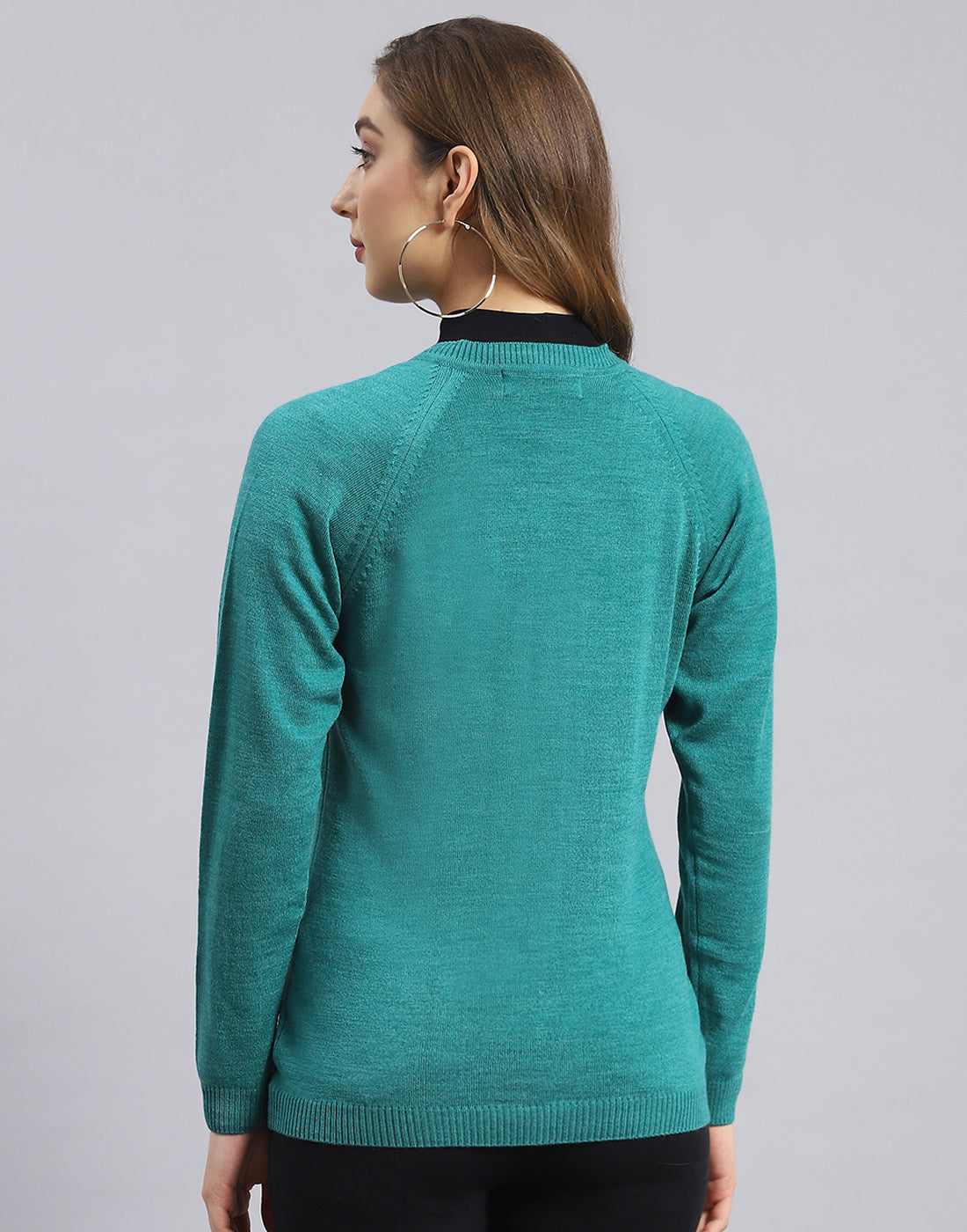 Women Turquoise Blue Solid V Neck Full Sleeve Sweater