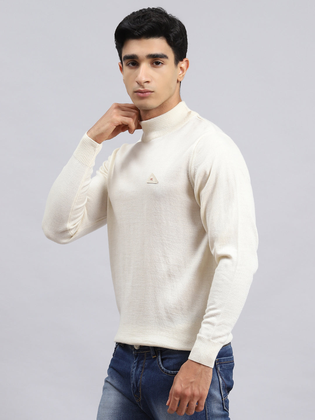 Men Cream Solid Pullover