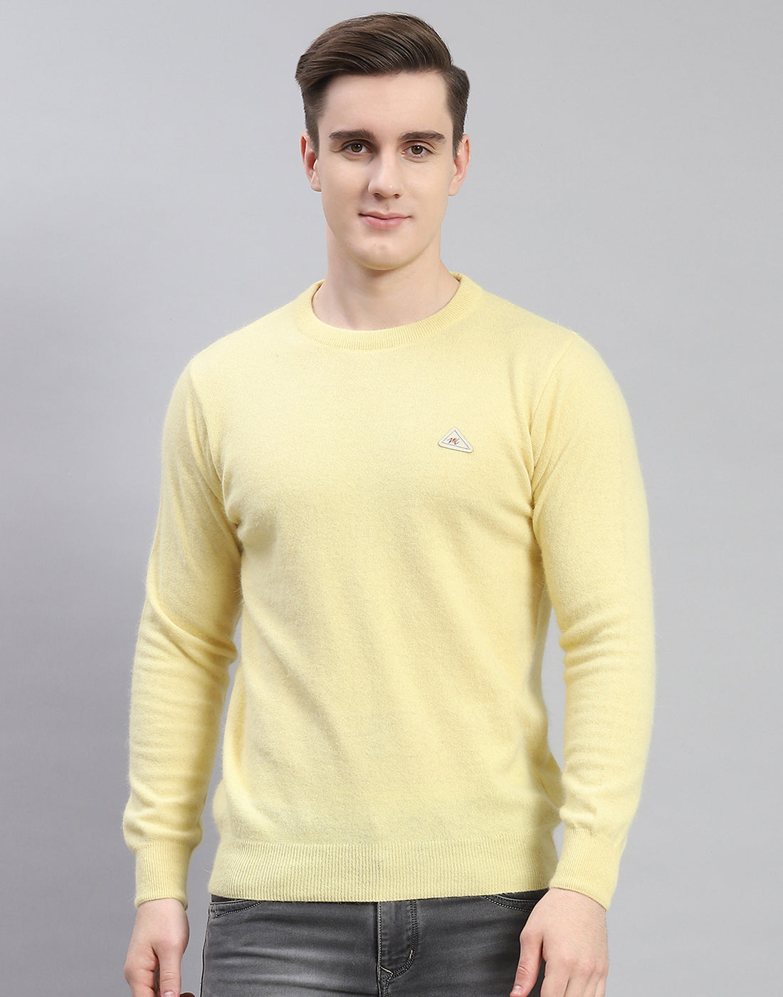 Men Yellow Solid Round Neck Full Sleeve Pullover