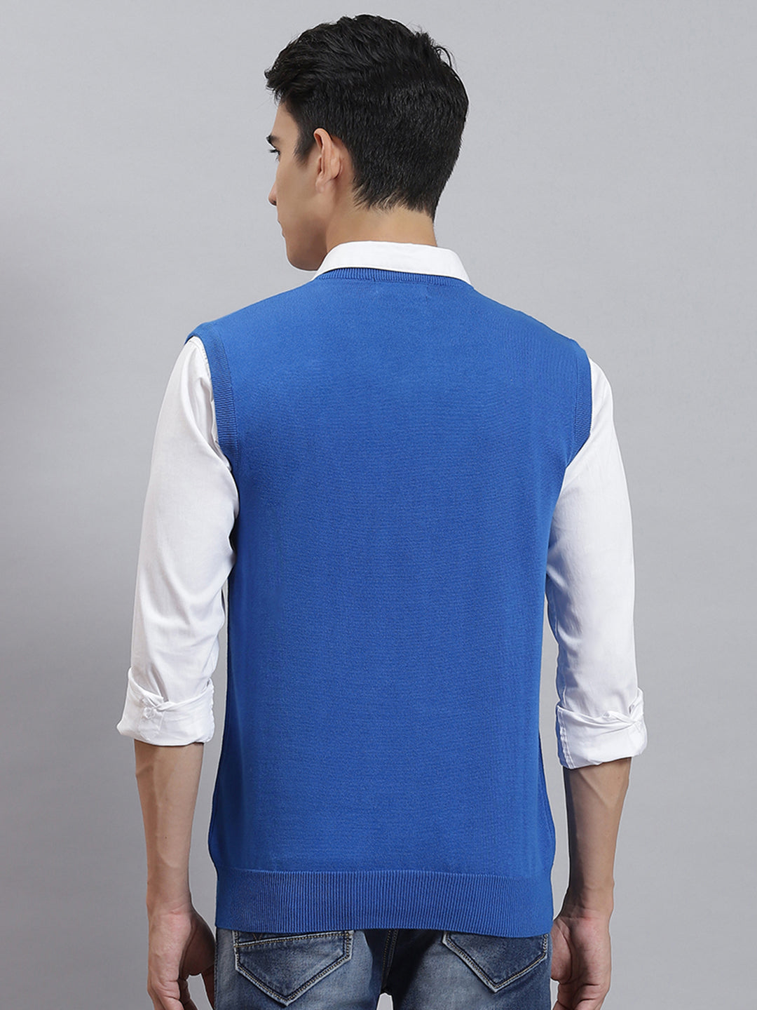 Men Blue Solid V Neck Sleeveless Sweaters/Pullovers