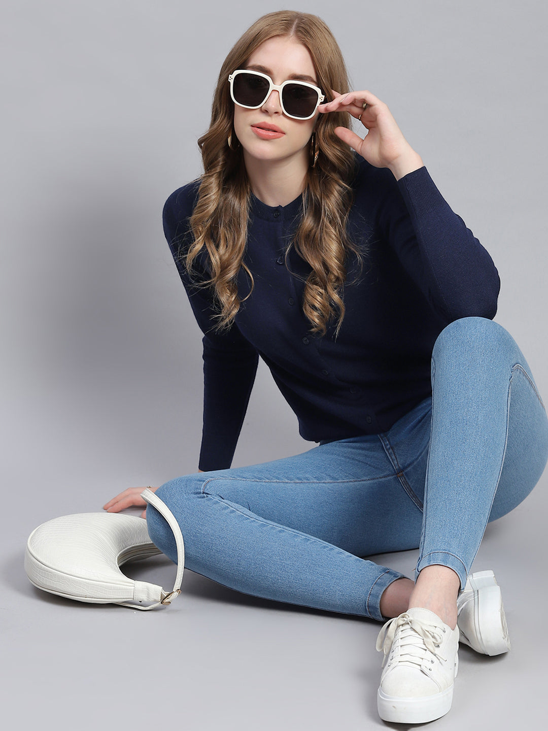 Women Navy Blue Solid Round Neck Full Sleeve Cardigans