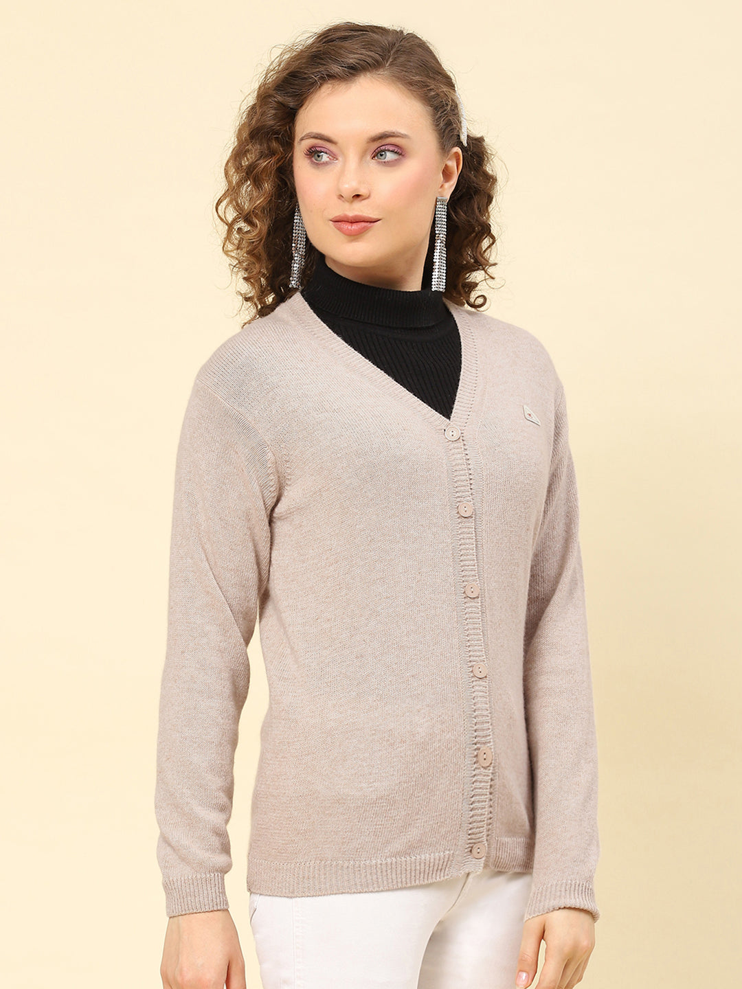Women Grey Solid V Neck Full Sleeve Cardigans