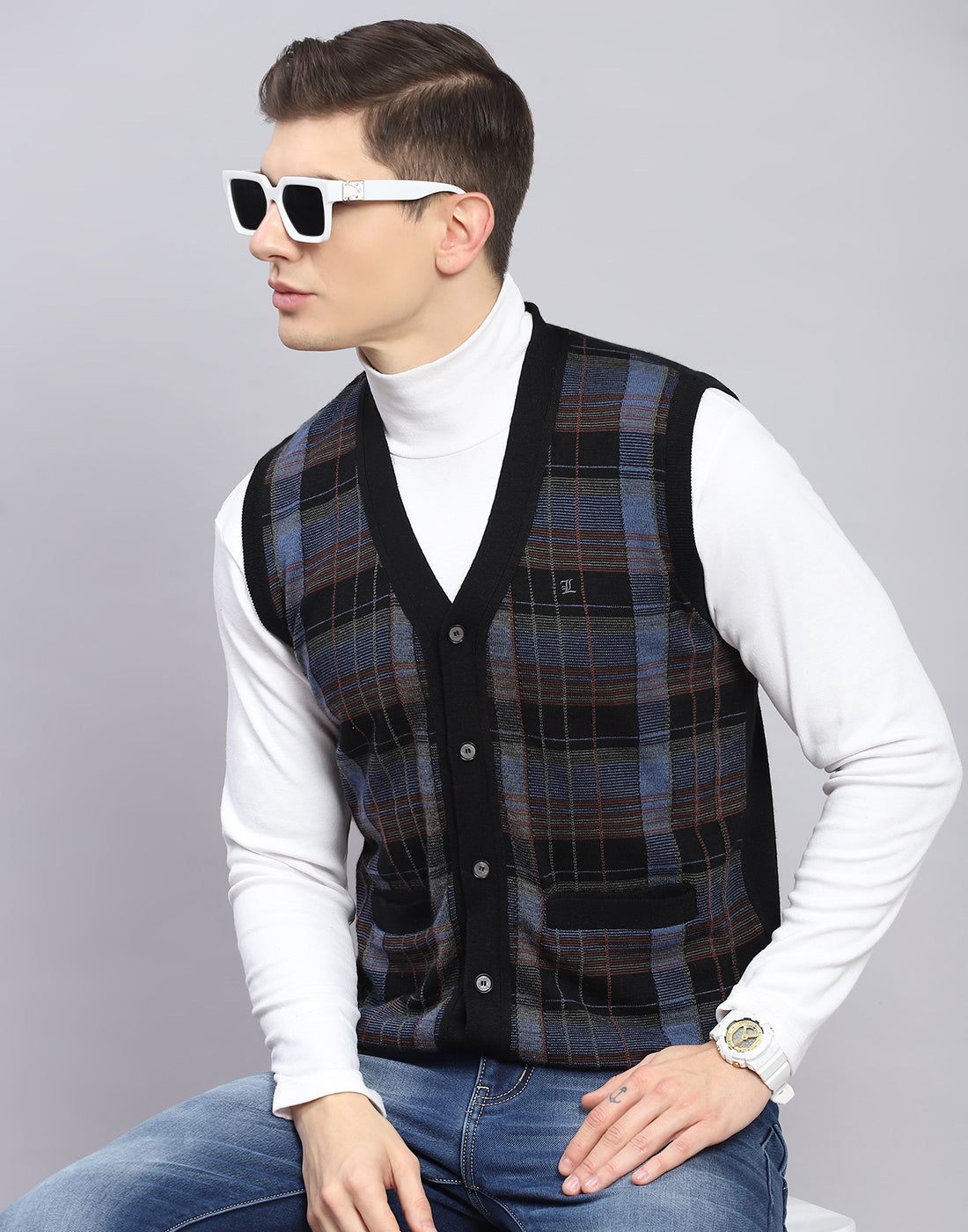 Men Black Check V Neck Sleeveless Sweater