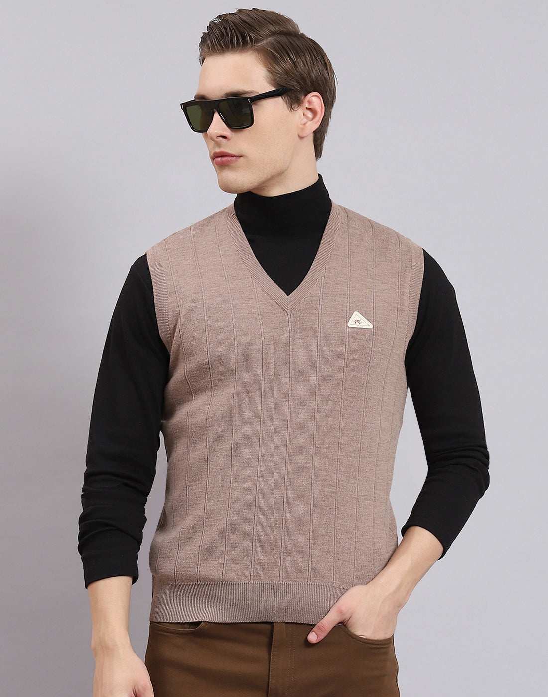Men Brown Solid V Neck Sleeveless Sweater