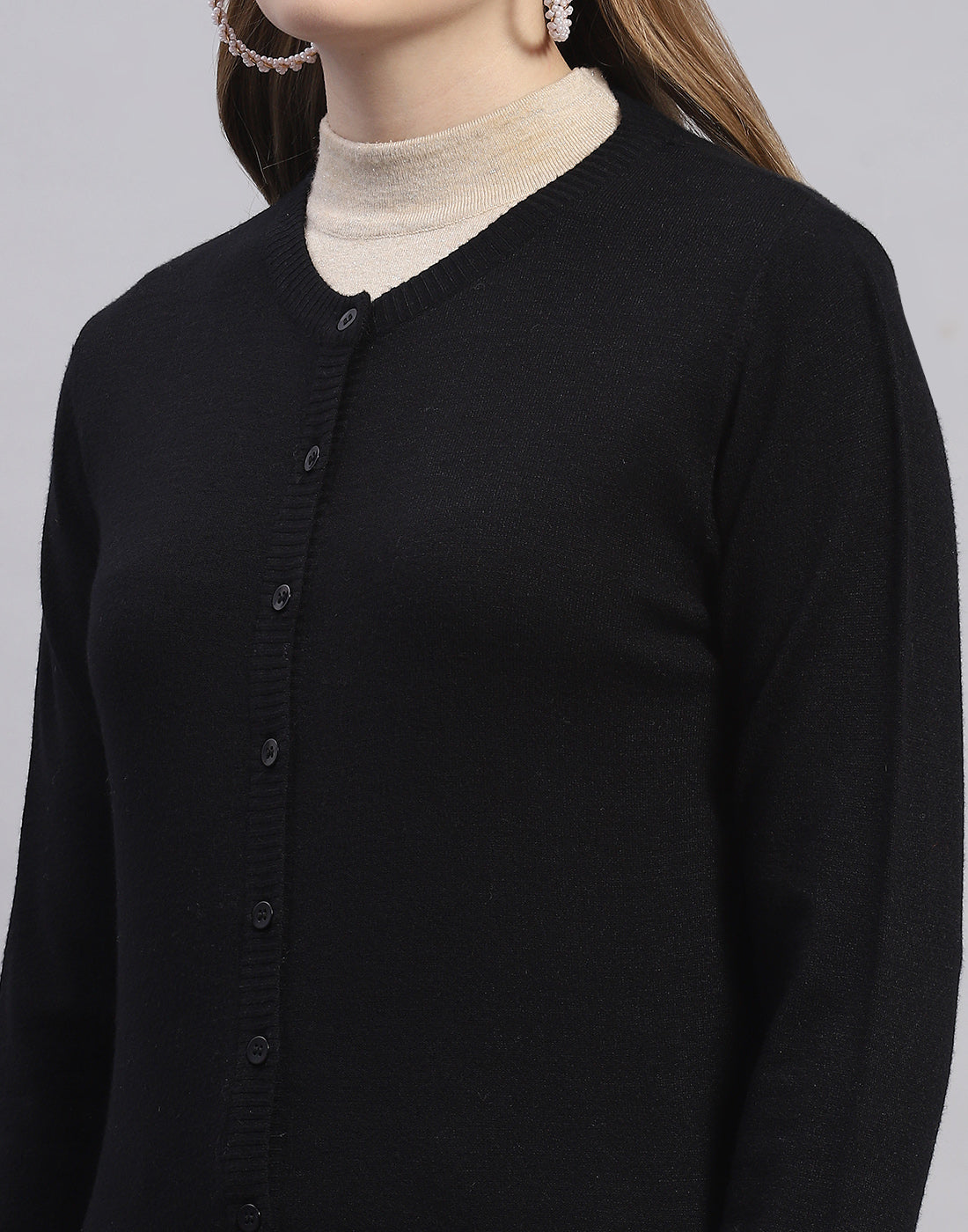 Women Black Solid Round Neck Full Sleeve Cardigan
