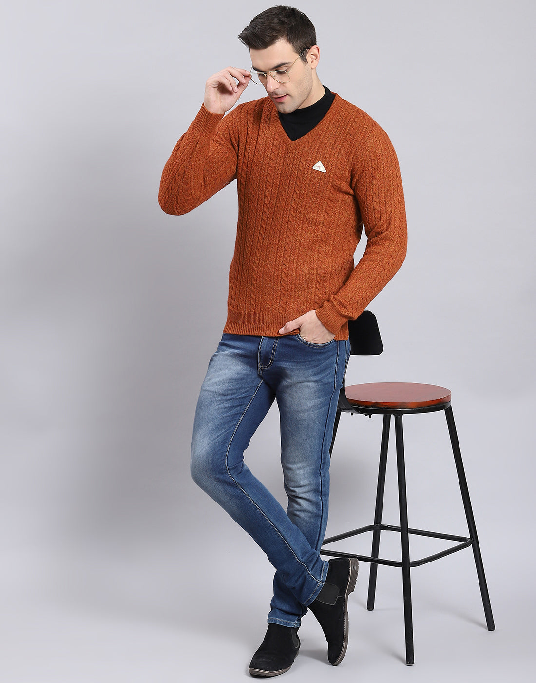 Men Rust Self Design V Neck Full Sleeve Sweater
